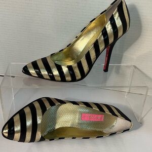 Betsey Johnson Cleopatra Black Gold Striped‎ Heels 7.5 Glam Retro Punk Prom